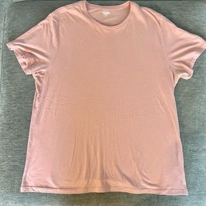Old navy crew neck t shirt